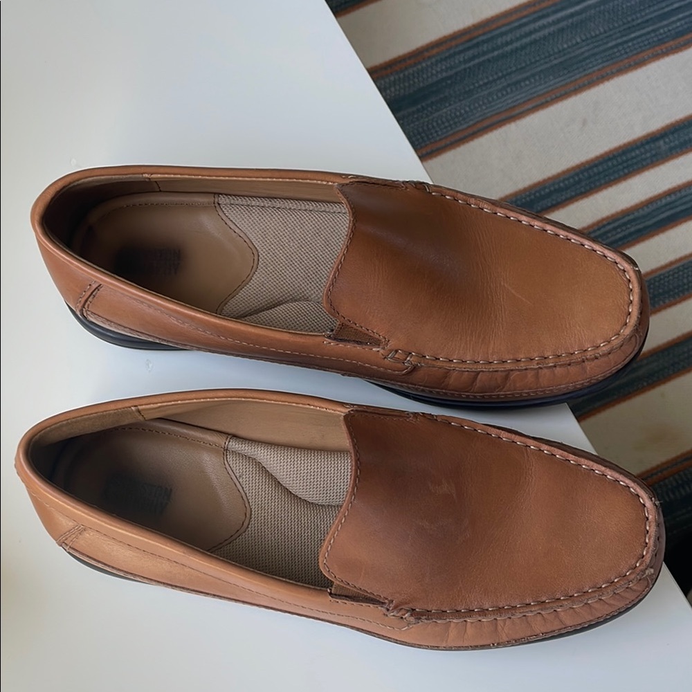 Johnston & Murphy Kids Tan Leather Loafers